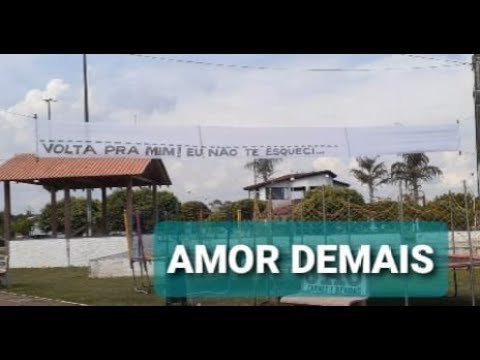 APAIXONAD(@) COLOCA FAIXA COM   DECLARAÇÃO DE AMOR À PESSOA MADA EM PRAÇA DE PÚBLICA